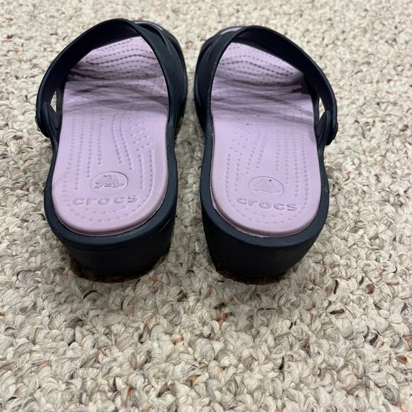 Crocs Patricia Wedge Sandals Sz 7 Navy Blue Purple Casual Comfort - Picture 5 of 6
